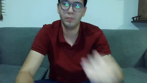 Lobo online show from October 3, 3:25 am