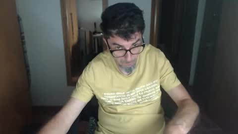 lobosolitario73 online show from September 22, 11:51 pm