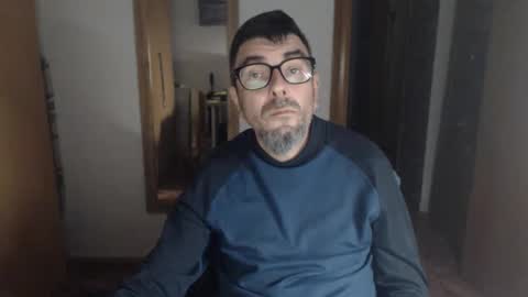 lobosolitario73 online show from October 30, 11:05 pm