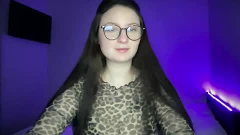 locaalis1 online show from December 19, 1:18 pm