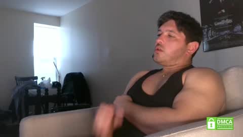 lockdownlove online show from November 15, 4:32 am