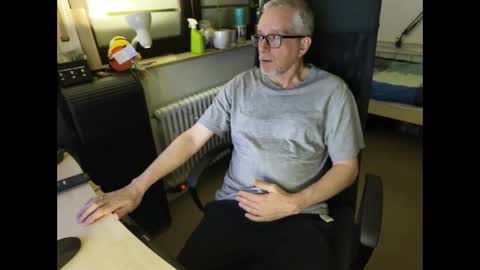 loenne1 online show from February 28, 10:33 pm