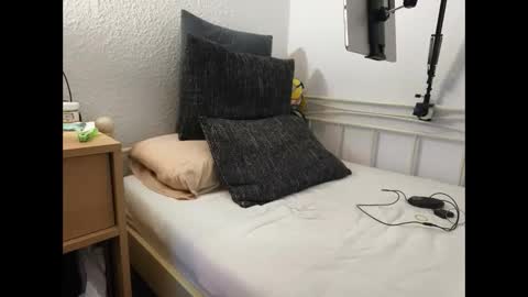 Snapshot of loenne3 chatting on November 21, 11:03 pm loenne3 online show from November 21, 11:03 pm