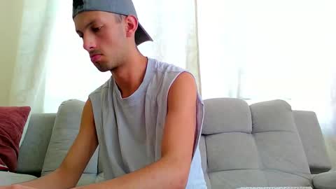 logaan_grey online show from November 7, 4:18 pm