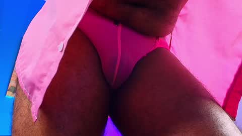 Snapshot of logan_adams27 chatting on April 25, 12:08 pm Logan online show from April 25, 12:08 pm