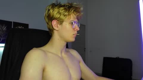 LOGAN FRASER online show from October 16, 2:29 pm