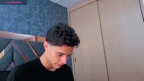 logan madoox online show from September 25, 7:50 pm