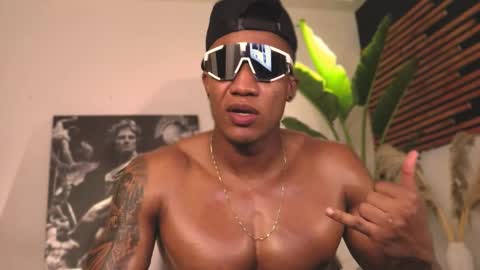 logan_varela online show from February 5, 7:18 am