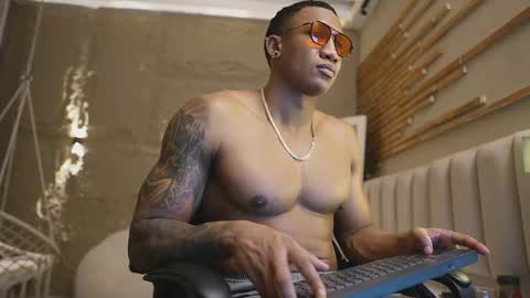 logan_varela online show from April 15, 4:25 pm