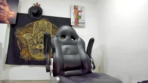 LOGAN WHITTERS online show from February 16, 6:43 pm