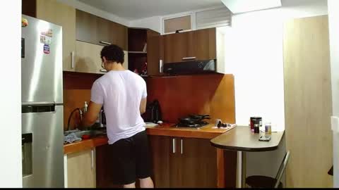 Loganandrwz online show from February 19, 7:10 pm