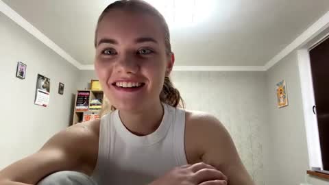 logancadarette online show from March 28, 9:09 am