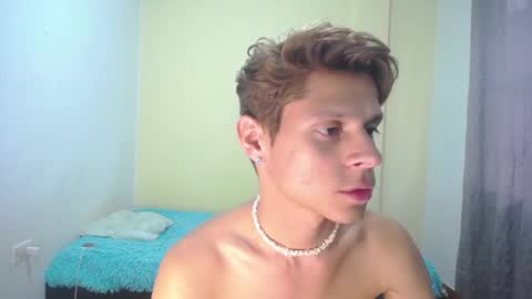 Snapshot of loganevans8 chatting on January 20, 10:04 pm Logan online show from January 20, 10:04 pm