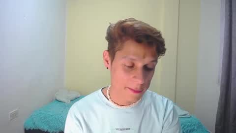 Snapshot of loganevans8 chatting on January 22, 10:48 pm Logan online show from January 22, 10:48 pm