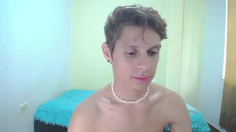 Snapshot of loganevans8 chatting on February 20, 6:24 pm Logan online show from February 20, 6:24 pm