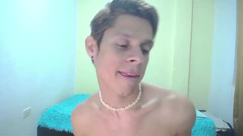 Snapshot of loganevans8 chatting on February 22, 11:13 am Logan online show from February 22, 11:13 am