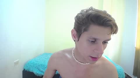 Snapshot of loganevans8 chatting on February 25, 4:53 pm Logan online show from February 25, 4:53 pm