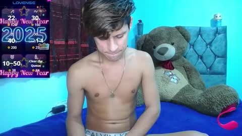 Snapshot of loganevans8 chatting on November 28, 9:12 am Logan online show from November 28, 9:12 am