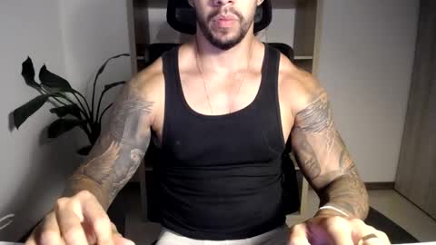 Snapshot of loganhod chatting on June 2, 4:58 am Logan Wolfp online show from June 2, 4:58 am