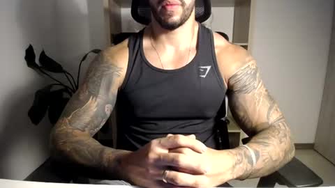 Snapshot of loganhod chatting on June 11, 3:59 am Logan Wolfp online show from June 11, 3:59 am