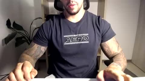 Snapshot of loganhod chatting on June 15, 3:09 am Logan Wolfp online show from June 15, 3:09 am