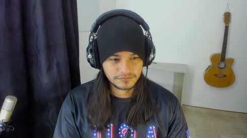 Snapshot of loganhot22 chatting on January 7, 6:05 am Logan online show from January 7, 6:05 am