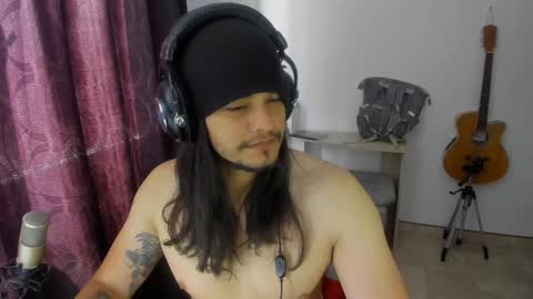 Snapshot of loganhot22 chatting on January 23, 3:43 pm Logan online show from January 23, 3:43 pm