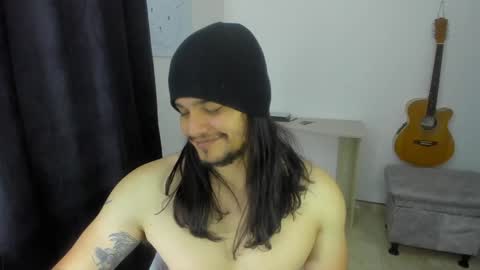 Snapshot of loganhot22 chatting on January 29, 6:43 am Logan online show from January 29, 6:43 am