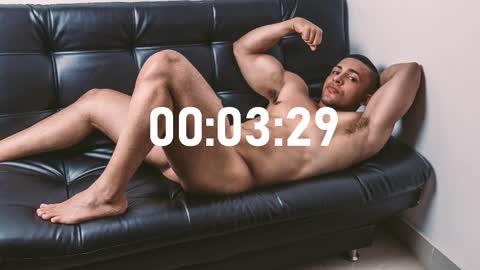 loganmartinx online show from January 18, 10:02 pm