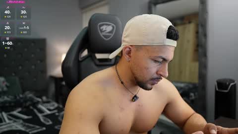 loganmartinx online show from March 10, 12:15 am