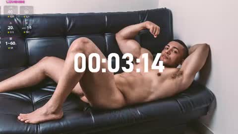 Snapshot of loganmartinx chatting on June 15, 11:07 pm loganmartinx online show from June 15, 11:07 pm