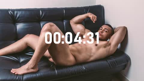 Snapshot of loganmartinx chatting on July 5, 11:01 pm loganmartinx online show from July 5, 11:01 pm