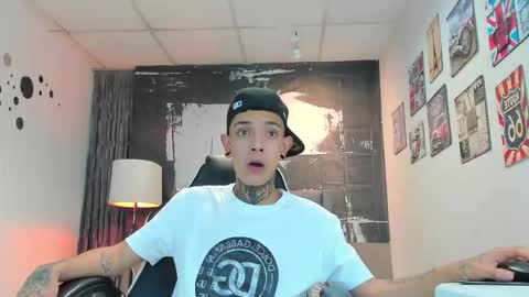 logann_storm online show from January 18, 4:05 am