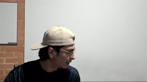 Snapshot of logannick chatting on June 21, 7:00 am Logan online show from June 21, 7:00 am