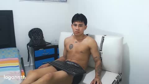 logannthh online show from March 1, 6:54 pm