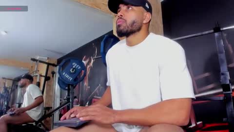 Snapshot of logansimmons chatting on September 11, 3:06 am U can call me Logan online show from September 11, 3:06 am