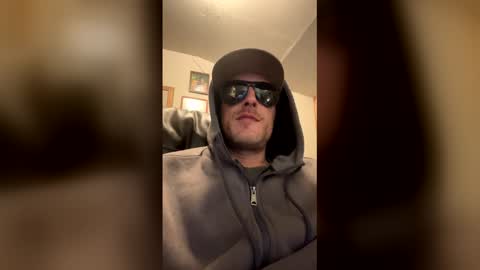Snapshot of loggerd chatting on April 12, 2:27 am Loggerd online show from April 12, 2:27 am