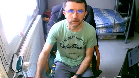 lokoum39 online show from January 4, 9:32 am