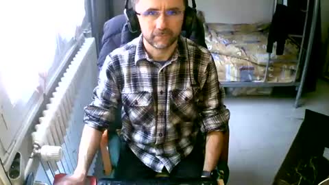 lokoum39 online show from February 11, 11:21 am