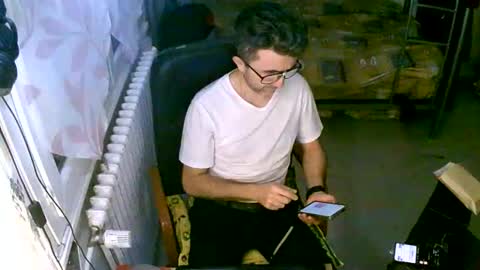 lokoum39 online show from December 3, 6:39 pm