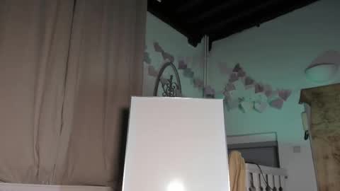 lola_belgium online show from February 19, 8:41 pm