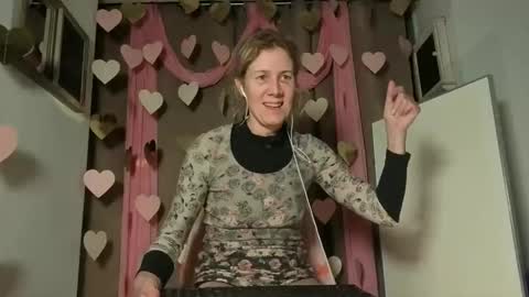 lola_belgium online show from February 9, 5:50 pm