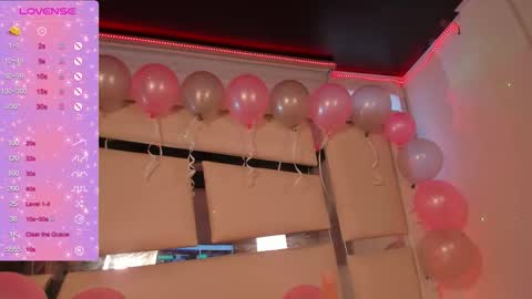 lola_js online show from October 10, 9:14 pm