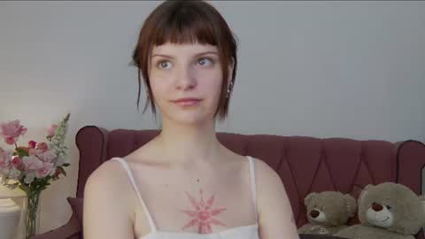 Lola online show from July 3, 12:22 pm