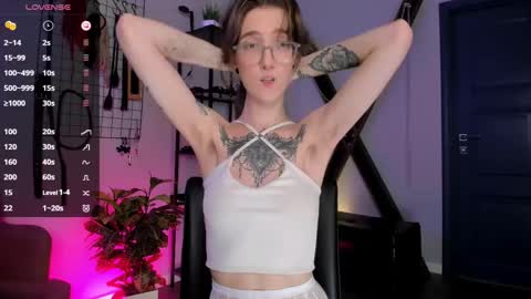 Lola online show from March 4, 5:53 am