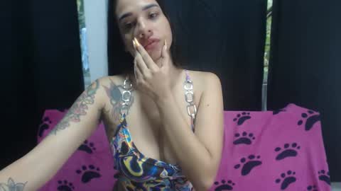 Lola online show from April 20, 11:57 am