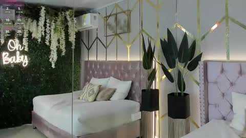 lola_saenz__ online show from February 27, 11:32 am