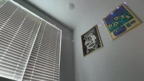 Snapshot of lolaa555 chatting on June 4, 11:22 pm lolaa555 online show from June 4, 11:22 pm