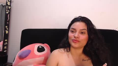 Snapshot of lolaa_staars chatting on February 23, 10:17 am lolaa_staars online show from February 23, 10:17 am