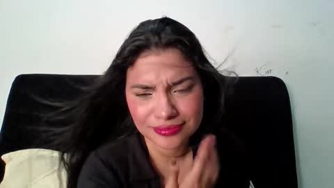 Snapshot of lolaa_staars chatting on September 15, 7:19 am lolaa_staars online show from September 15, 7:19 am